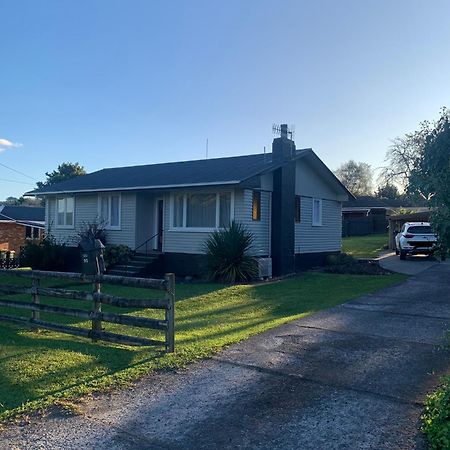 The Homestead - Cosy 3 Bedroom House Rotorua Exterior photo